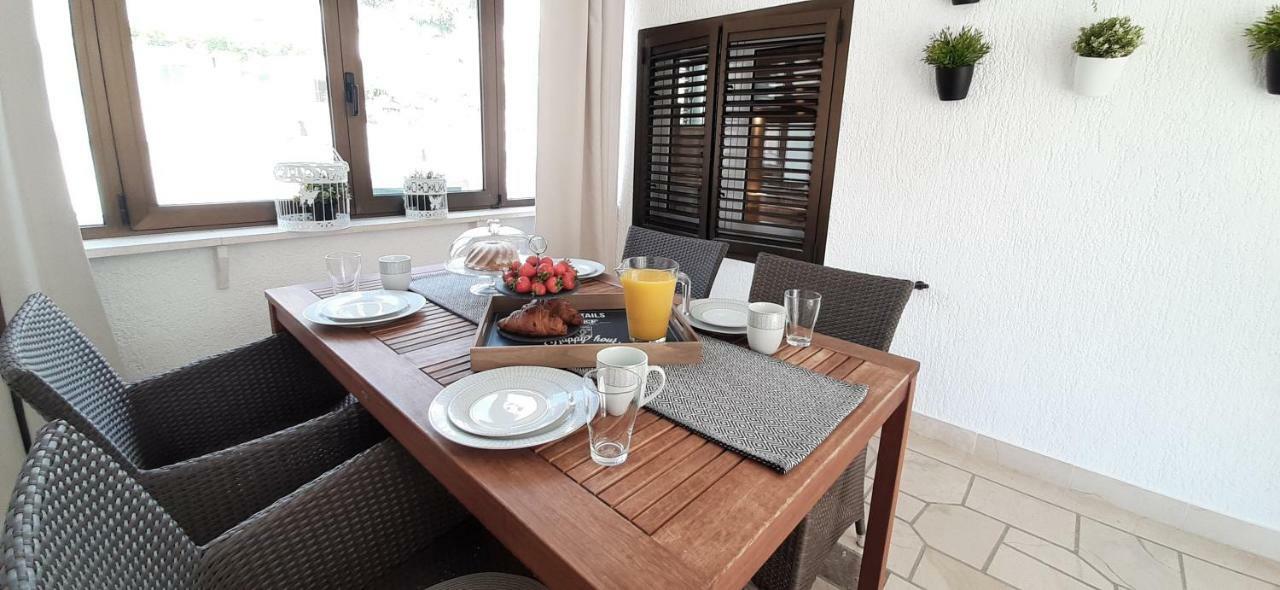 Guesthouse Civljak Baška Voda Kültér fotó